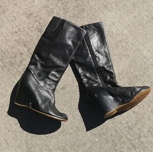 MM6 Maison Margiela LEATHER WEDGE KNEE BOOTS (Size 6) in Black